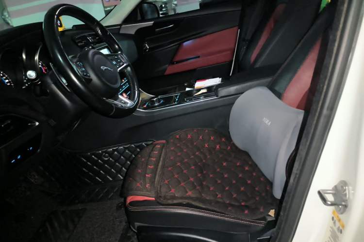 Used Jaguar XE 2017 2.0T 200 PS R-Sport Left Front Seat