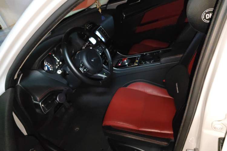 Used Jaguar XE 2017 2.0T 200 PS R-Sport Left Front Seat