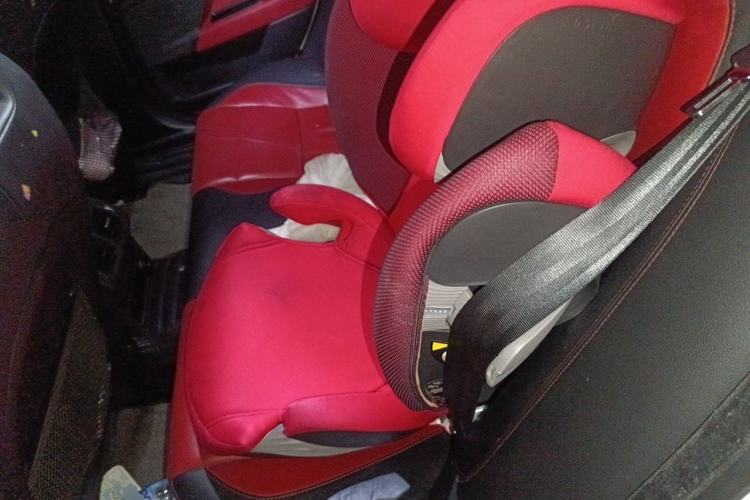 Used Jaguar XE 2017 2.0T 200 PS R-Sport Left Rear Seat