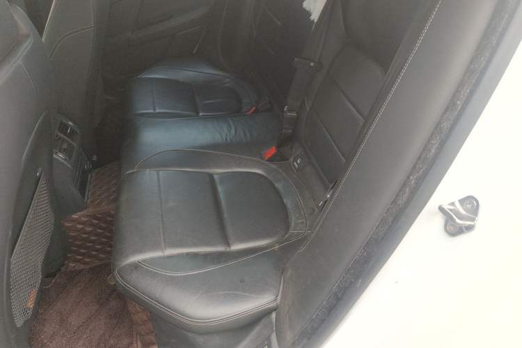 Used Jaguar XE 2017 2.0T 200 PS R-Sport Left Rear Seat