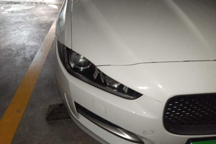Used Jaguar XE 2017 2.0T 200 PS R-Sport Right Front Headlight