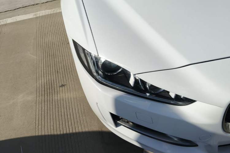 Used Jaguar XE 2017 2.0T 200 PS R-Sport Right Front Headlight