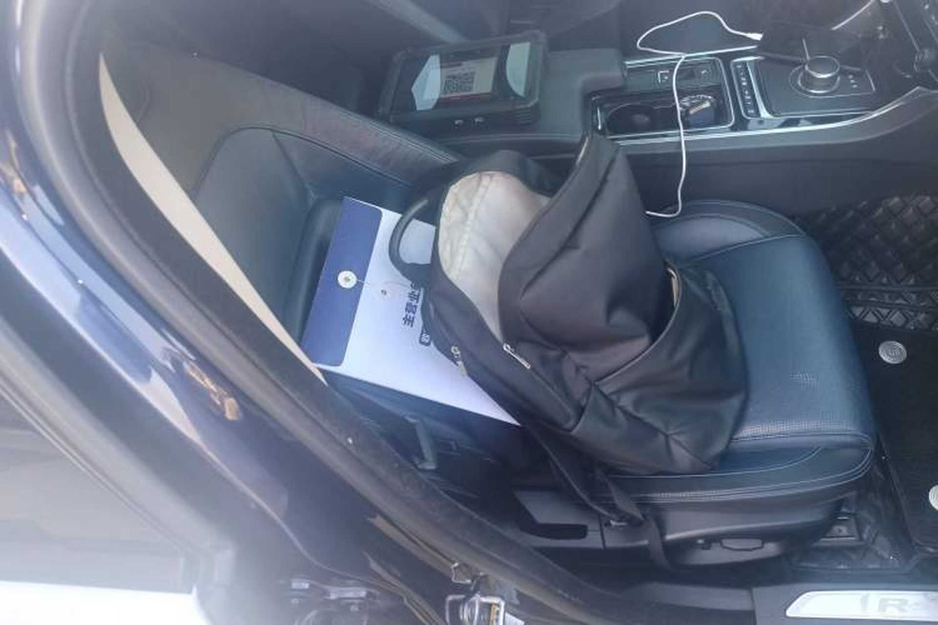 Used Jaguar XE 2017 2.0T 200 PS R-Sport Right Front Seat