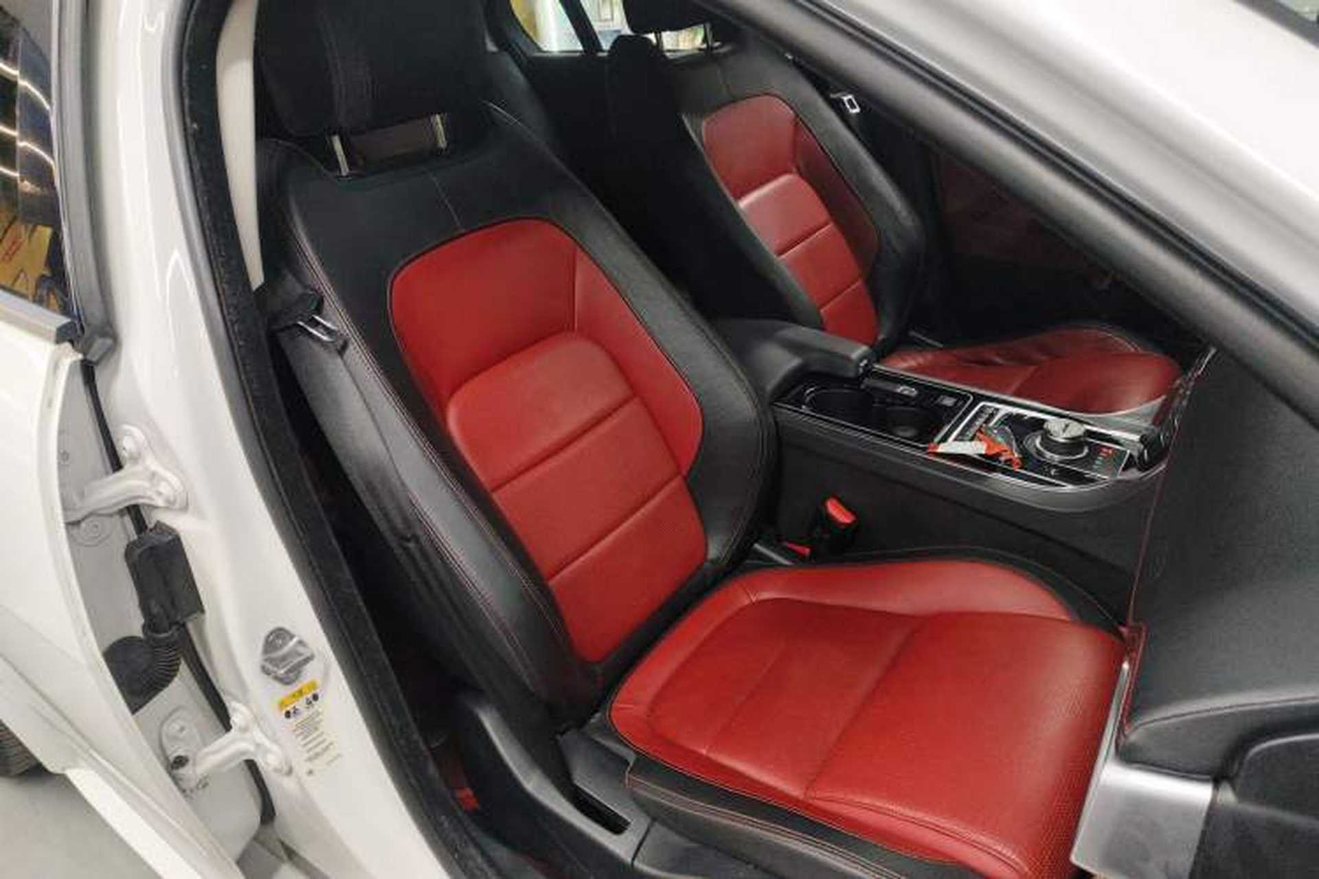Used Jaguar XE 2017 2.0T 200 PS R-Sport Right Front Seat