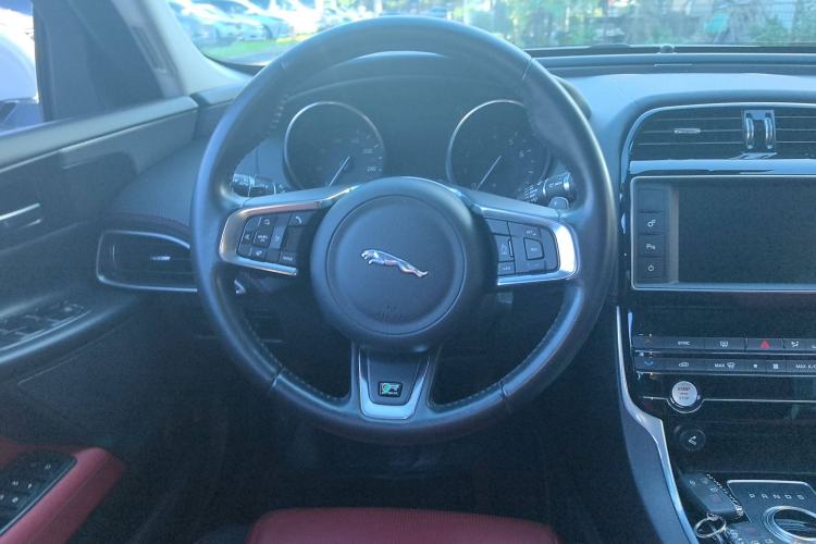 Used Jaguar XE 2017 2.0T 200 PS R-Sport Steering Wheel
