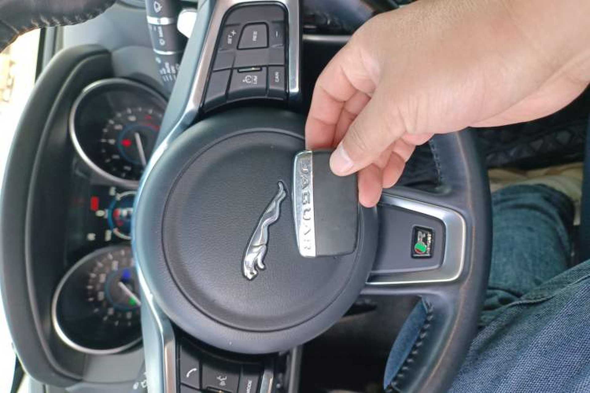 Used Jaguar XE 2017 2.0T 200 PS R-Sport Vehicle Key