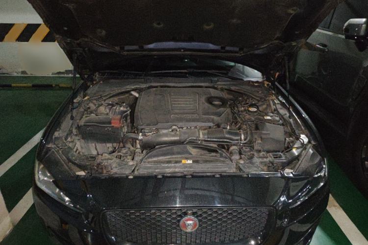 Used Jaguar XE 2018 2.0T 200 PS Two-Wheel-Drive R-Sport Sport Edition Engine Bay