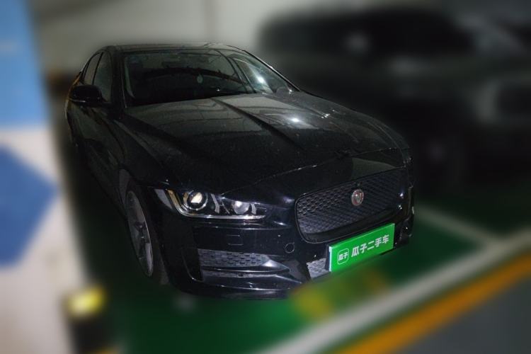 Used Jaguar XE 2018 2.0T 200 PS Two-Wheel-Drive R-Sport Sport Edition Front Right 45 Deg