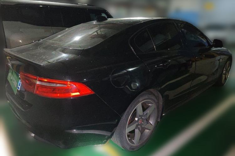 Used Jaguar XE 2018 2.0T 200 PS Two-Wheel-Drive R-Sport Sport Edition Rear Right 45 Deg