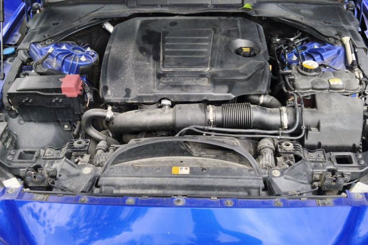 Used Jaguar XE 2018 2.0T 250 PS Two-Wheel-Drive R-Sport Sport Edition Engine Bay