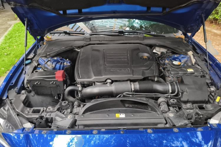 Used Jaguar XE 2018 2.0T 250 PS Two-Wheel-Drive R-Sport Sport Edition Engine Bay