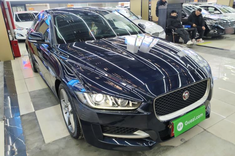 Used Jaguar XE 2018 2.0T 200 PS Two-Wheel-Drive R-Sport Sport Edition Exterior 2
