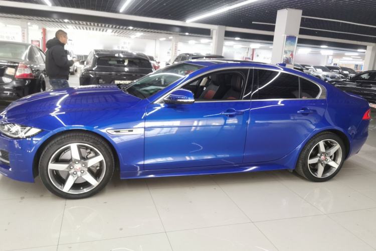 Used Jaguar XE 2018 2.0T 300 PS All-Wheel-Drive R-Sport Sport Edition Exterior 3