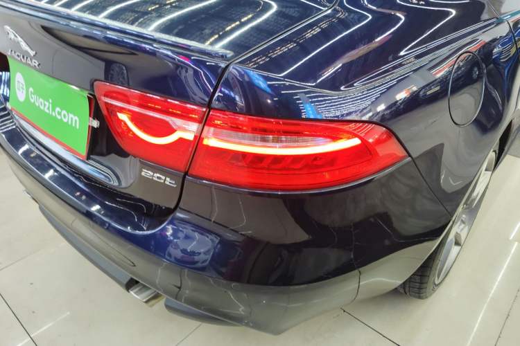 Used Jaguar XE 2018 2.0T 200 PS Two-Wheel-Drive R-Sport Sport Edition Exterior 6