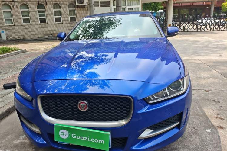 Used Jaguar XE 2018 2.0T 250 PS Two-Wheel-Drive R-Sport Sport Edition Front