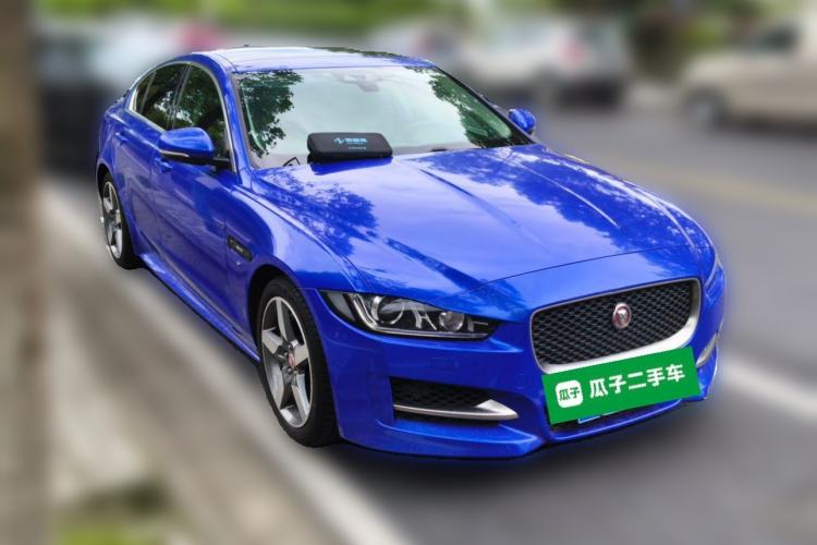 Used Jaguar XE 2018 2.0T 250 PS Two-Wheel-Drive R-Sport Sport Edition Front Right 45 Deg