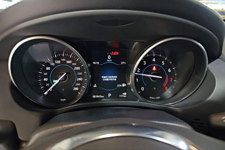 Used Jaguar XE 2018 2.0T 250 PS Two-Wheel-Drive R-Sport Sport Edition Instrument Cluster
