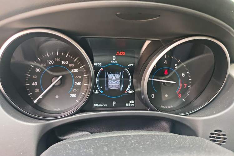 Used Jaguar XE 2018 2.0T 250 PS Two-Wheel-Drive R-Sport Sport Edition Instrument Cluster