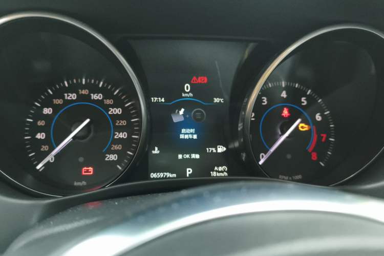Used Jaguar XE 2018 2.0T 250 PS Two-Wheel-Drive R-Sport Sport Edition Instrument Cluster