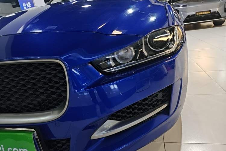 Used Jaguar XE 2018 2.0T 250 PS Two-Wheel-Drive R-Sport Sport Edition Left Front Headlight