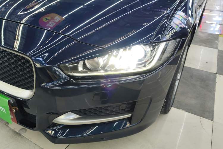 Used Jaguar XE 2018 2.0T 200 PS Two-Wheel-Drive R-Sport Sport Edition Left Front Headlight