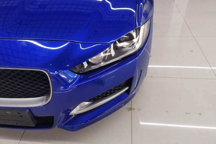 Used Jaguar XE 2018 2.0T 300 PS All-Wheel-Drive R-Sport Sport Edition Left Front Headlight