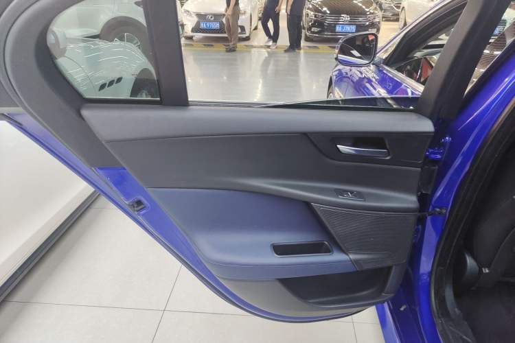Used Jaguar XE 2018 2.0T 250 PS Two-Wheel-Drive R-Sport Sport Edition Left Rear Door Interior