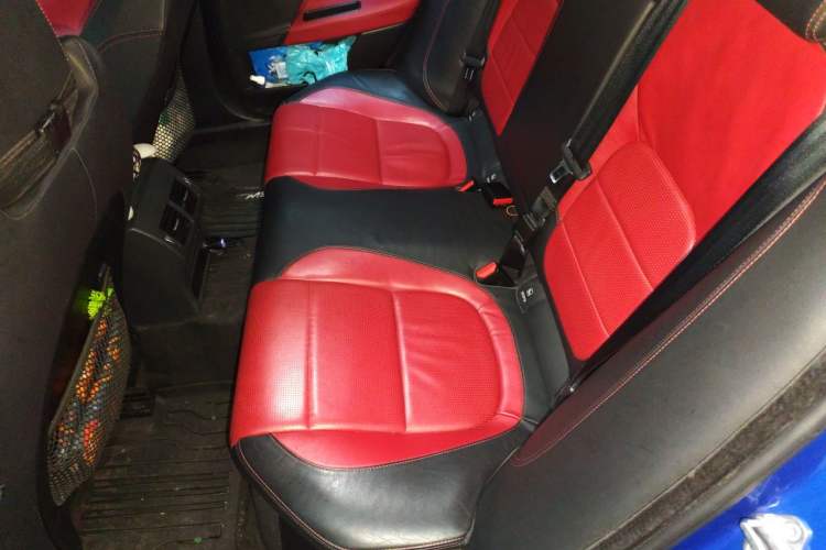 Used Jaguar XE 2018 2.0T 300 PS All-Wheel-Drive R-Sport Sport Edition Left Rear Seat