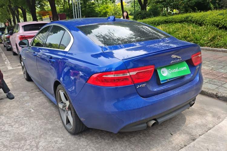 Used Jaguar XE 2018 2.0T 250 PS Two-Wheel-Drive R-Sport Sport Edition Rear Left 45 Deg