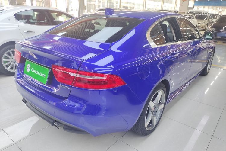 Used Jaguar XE 2018 2.0T 250 PS Two-Wheel-Drive R-Sport Sport Edition Rear Right 45 Deg
