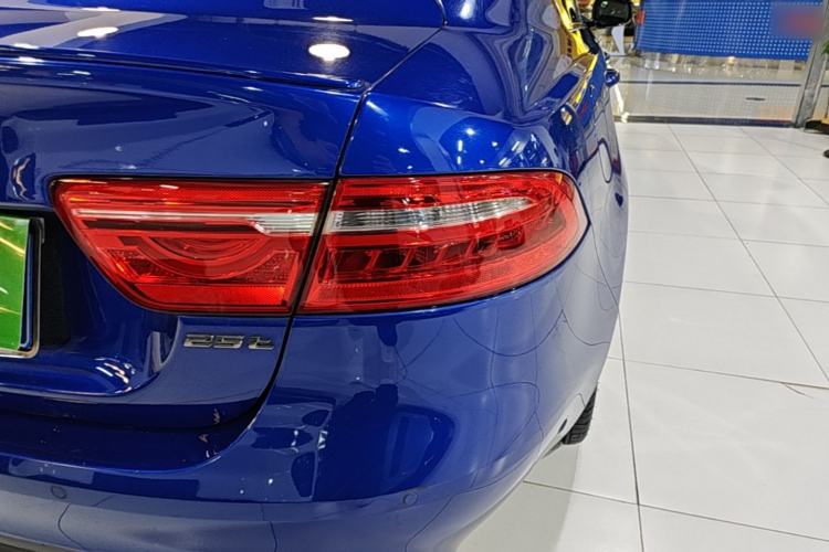 Used Jaguar XE 2018 2.0T 250 PS Two-Wheel-Drive R-Sport Sport Edition Right Rear Taillight