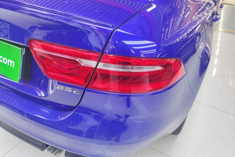Used Jaguar XE 2018 2.0T 250 PS Two-Wheel-Drive R-Sport Sport Edition Right Rear Taillight