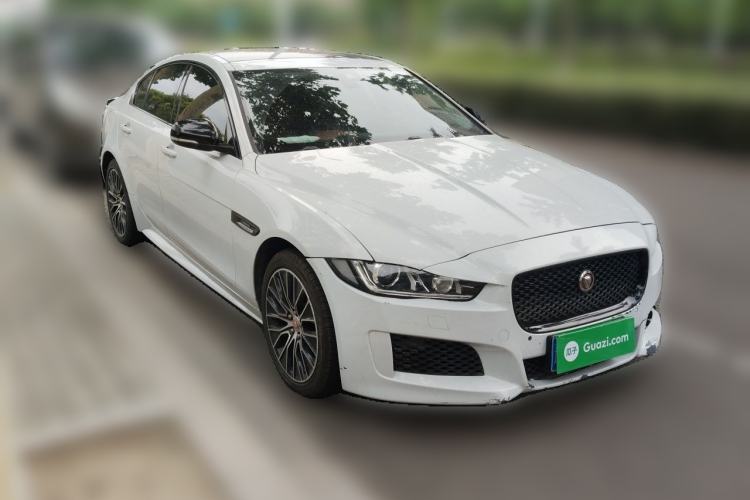 Used Jaguar XE 2018 2.0T 300 PS All-Wheel-Drive R-Sport Sport Edition Front Right 45 Deg