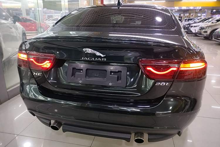 Used Jaguar XE 2018 2.0T 200 PS Two-Wheel-Drive R-Sport Sport Edition Rear