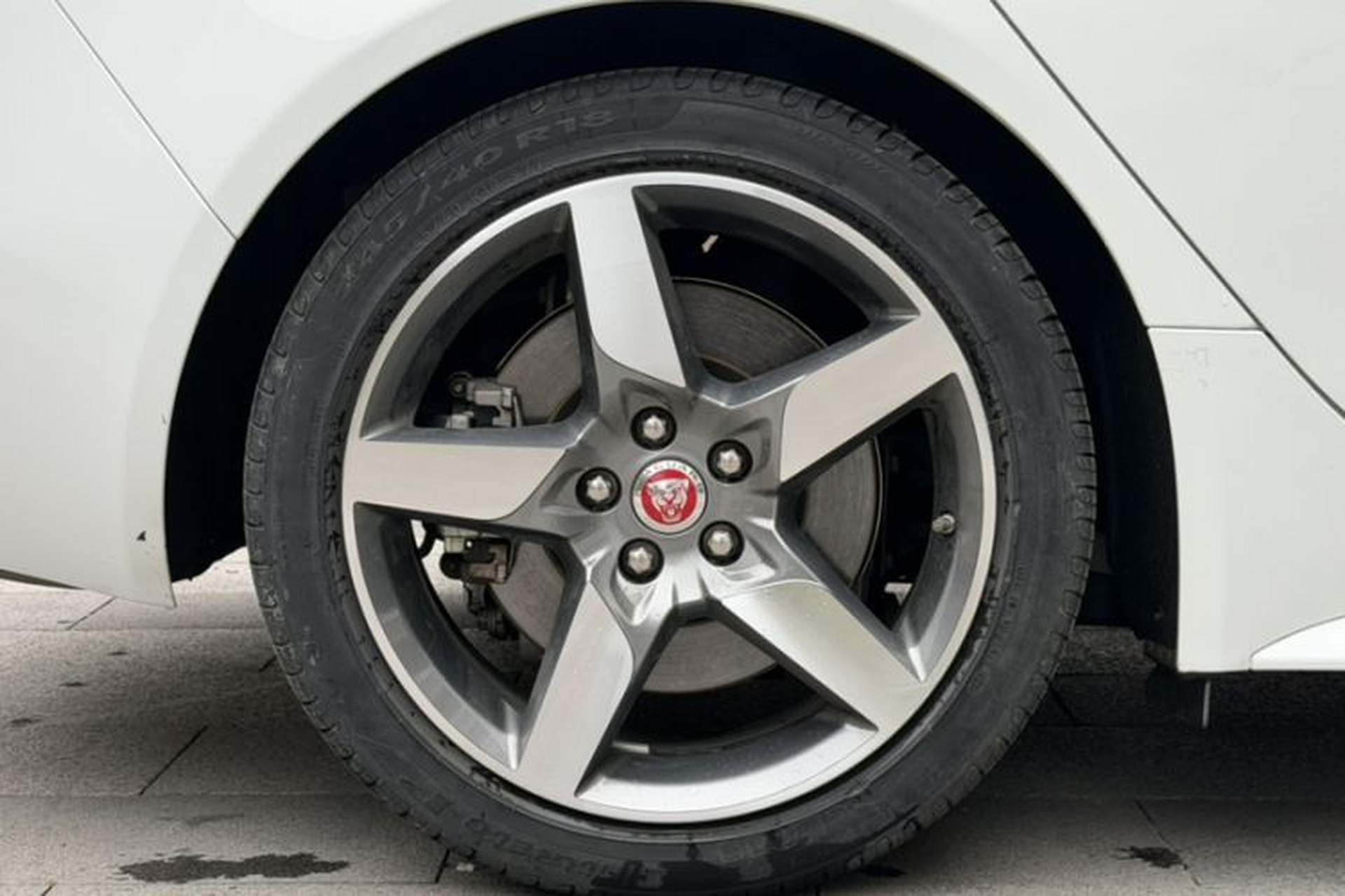 Used Jaguar XE 2018 2.0T 300 PS All-Wheel-Drive R-Sport Sport Edition Exterior 7
