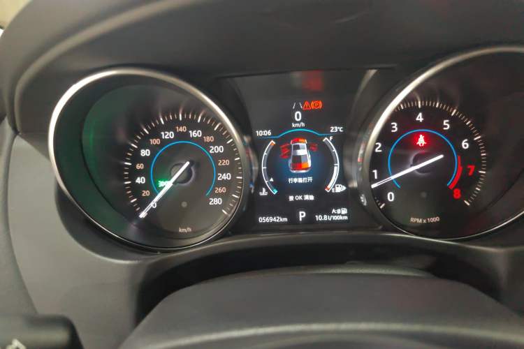 Used Jaguar XE 2018 2.0T 200 PS Two-Wheel-Drive R-Sport Sport Edition Instrument Cluster