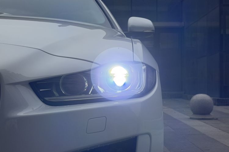 Used Jaguar XE 2018 2.0T 300 PS All-Wheel-Drive R-Sport Sport Edition Left Front Headlight