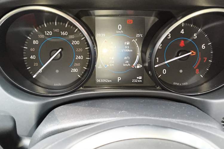 Used Jaguar XE 2018 2.0T 200 PS Two-Wheel-Drive R-Sport Sport Edition Odometer Close Up