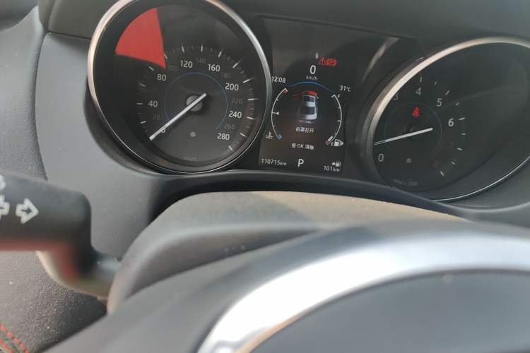 Used Jaguar XE 2018 2.0T 200 PS Two-Wheel-Drive R-Sport Sport Edition Odometer Close Up