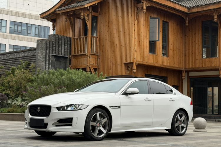 Used Jaguar XE 2018 2.0T 300 PS All-Wheel-Drive R-Sport Sport Edition Guazi used car, China used car export, Used car for sale, Used  cars, Cheapest cars for sale