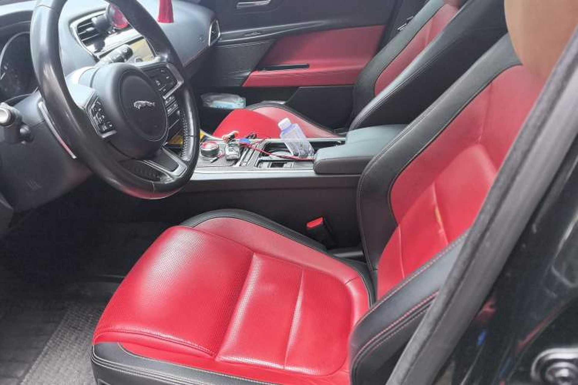 Used Jaguar XE 2019 2.0T 300 PS All-Wheel-Drive Landmark Edition Left Front Seat
