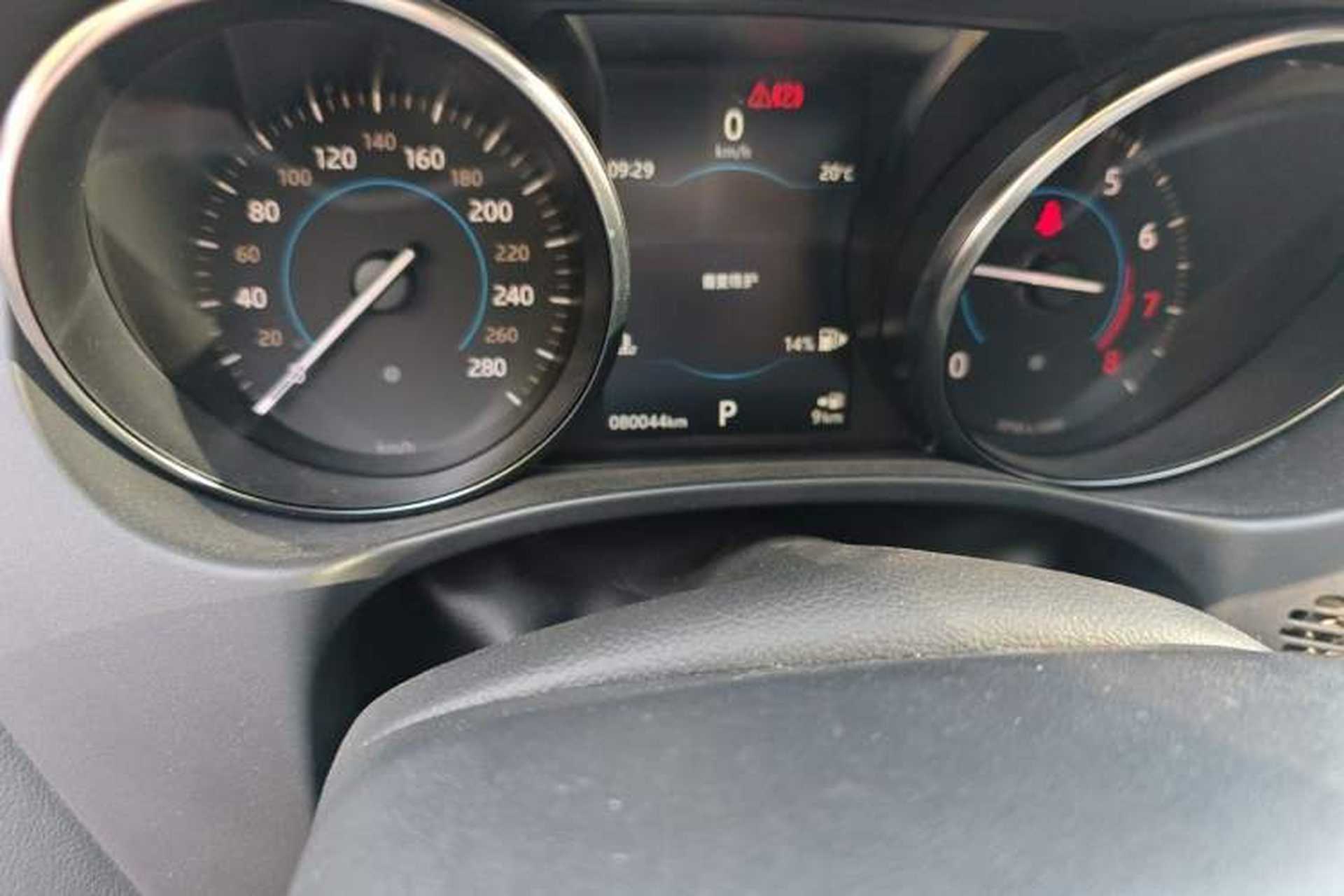 Used Jaguar XE 2019 2.0T 300 PS All-Wheel-Drive Landmark Edition Odometer Close Up