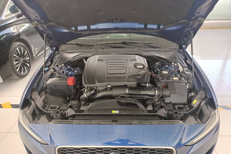 Used Jaguar XEL 2021 2.0T 200PS R-DYNAMIC Youth Sports Edition Engine Bay