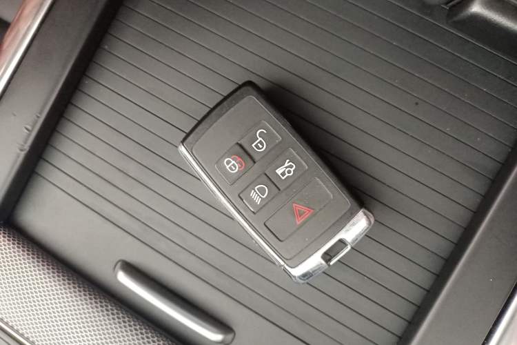 Used Jaguar XEL 2021 2.0T 200PS R-DYNAMIC Youth Sports Edition Interior 1