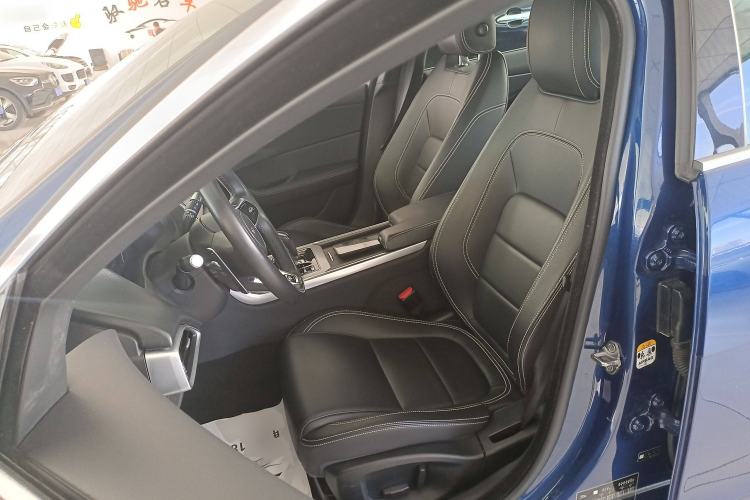 Used Jaguar XEL 2021 2.0T 200PS R-DYNAMIC Youth Sports Edition Left Front Seat