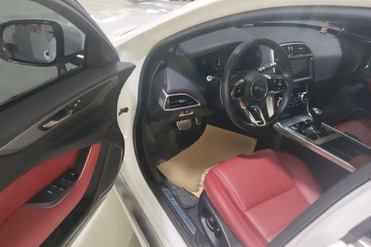 Used Jaguar XEL 2022 2.0T 250 PS R-DYNAMIC S Advanced Sport Edition Driver Seat