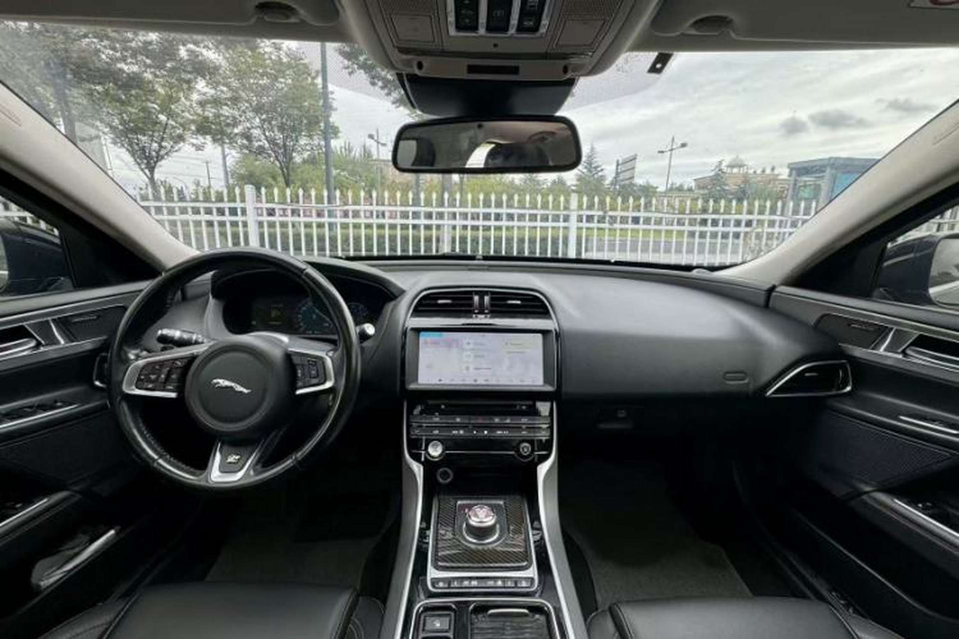 Used Jaguar XEL 2018 2.0T 200 PS Premium Edition Interior 1