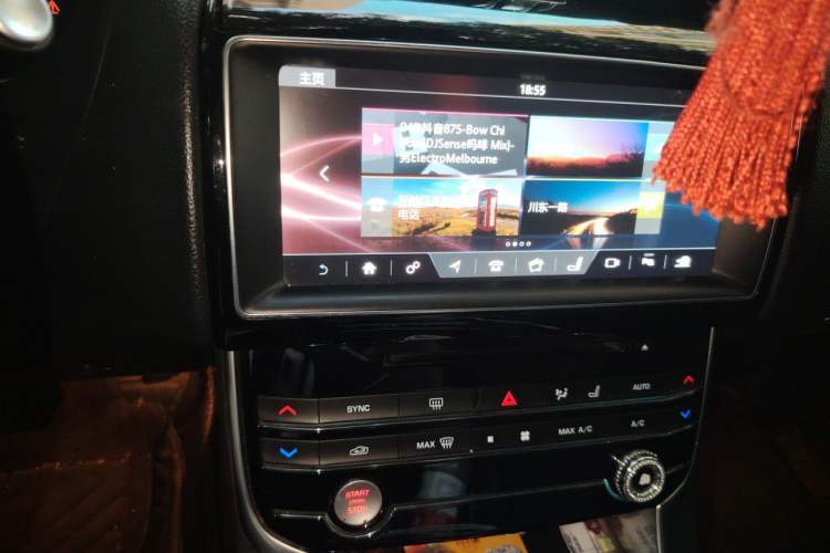 Used Jaguar XEL 2018 2.0T 200 PS Premium Edition Audio And AC Panel