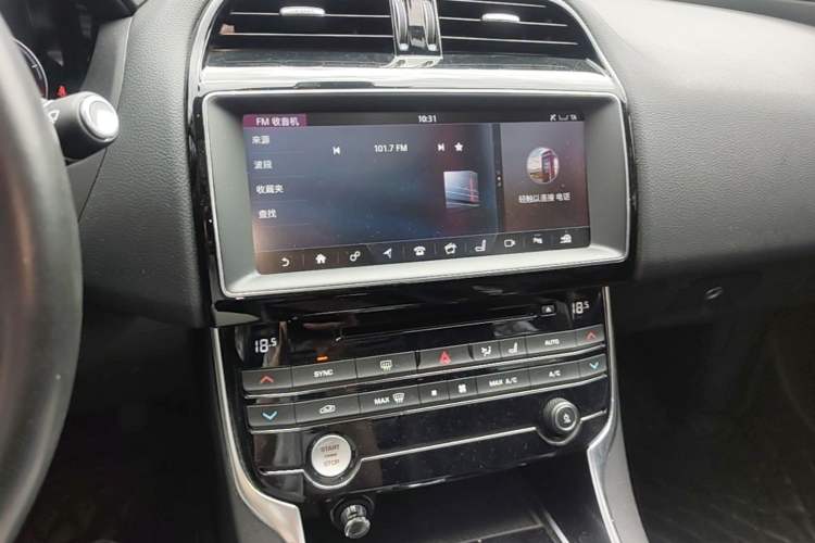 Used Jaguar XEL 2018 2.0T 200 PS Premium Edition Audio And AC Panel