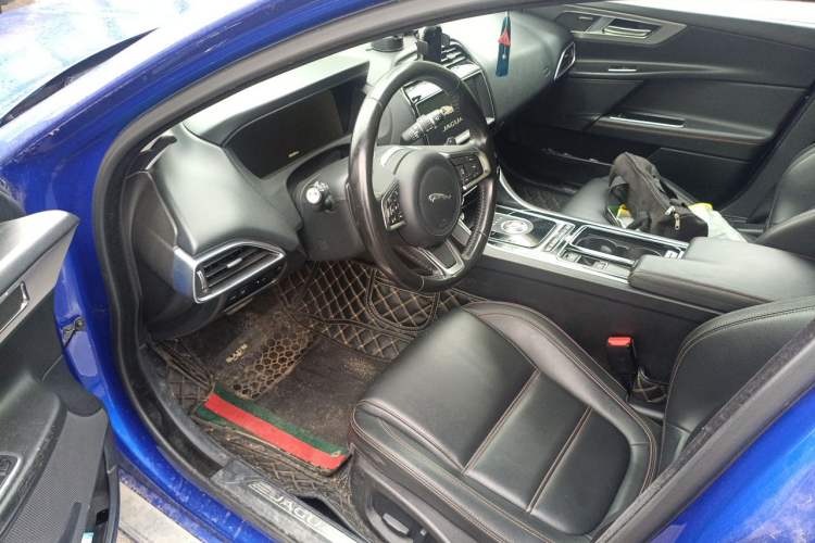 Used Jaguar XEL 2018 2.0T 200 PS Premium Edition Driver Seat
